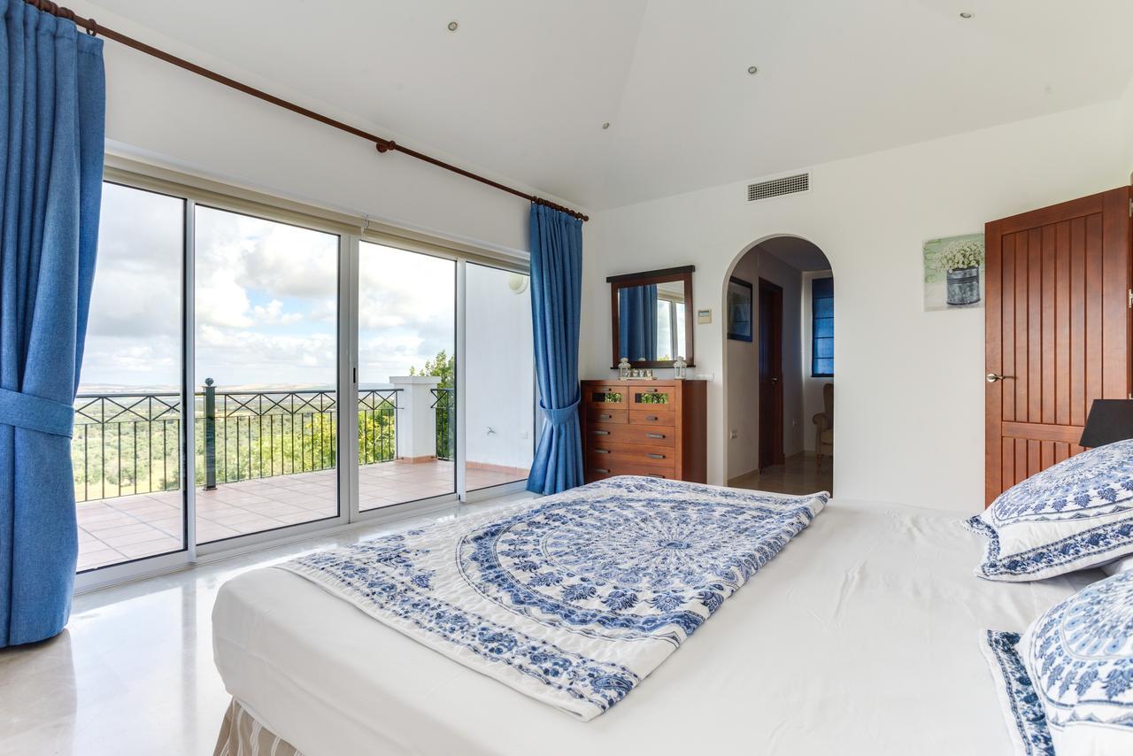アルコス・デ・ラ・フロンテーラ Arcos Gardens Sol Rent Golfヴィラ エクステリア 写真
